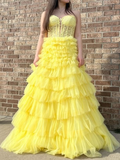 Ball Gown Strapless Tulle Ruffle Tiered Prom Dresses With Appliques #UKM020126026