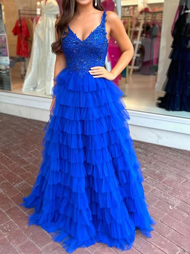 Ball Gown V-neck Tulle Ruffle Tiered Prom Dresses With Appliques #UKM020126088