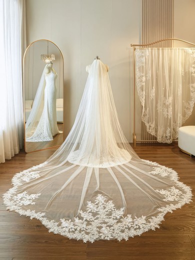 Cathedral Bridal Veils One-tier Lace Applique Edge #UKM03010274