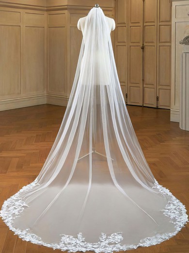 Chapel Bridal Veils One-tier Lace Applique Edge #UKM03010276