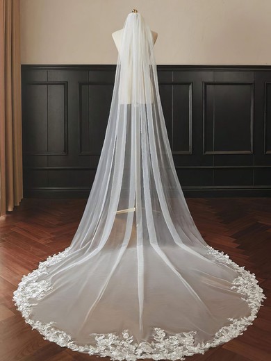 Chapel Bridal Veils One-tier Lace Applique Edge #UKM03010277