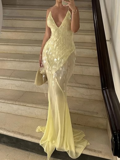 Sheath/Column V-neck Chiffon Prom Dresses With Sequins #UKM020126975