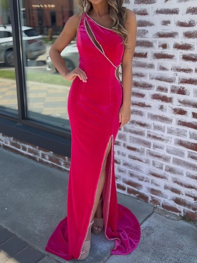Sheath/Column One Shoulder Velvet Cut Out Prom Dresses With Beading #UKM020127117
