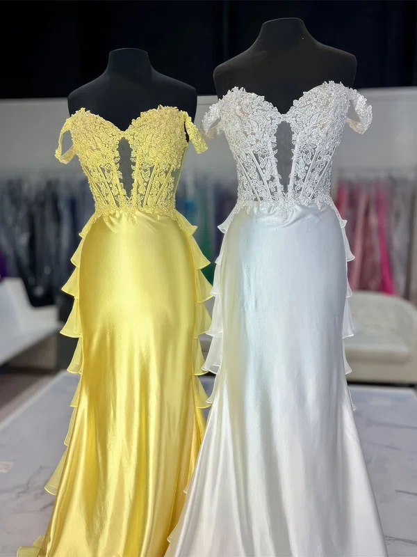 Sheath/Column Off-the-shoulder Satin Ruffle Prom Dresses With Appliques #UKM020127468