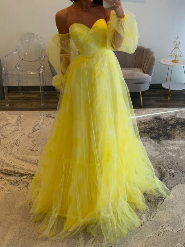 Ball Gown Off-the-shoulder Tulle Prom Dresses With Puff Sleeve #UKM020127614