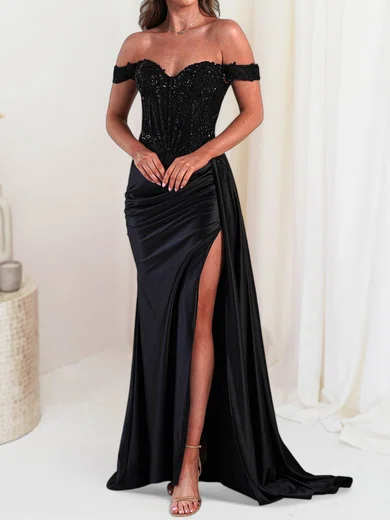 Black Sheath/Column Off-the-shoulder Satin Prom Dresses With Appliques #UKM020127679